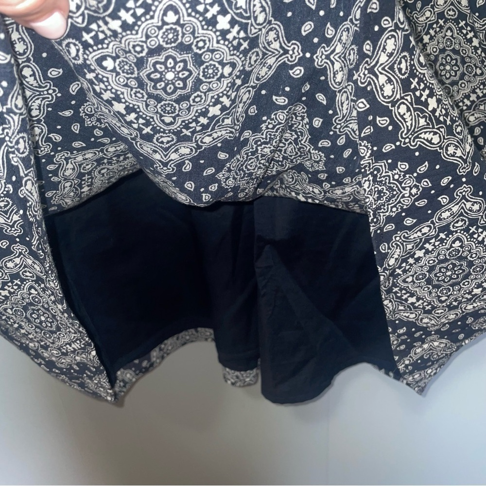 Ann Taylor Loft Vintage Navy Blue and White Bandana Print Sleeveless Dress Sz 4 - Picture 7 of 7